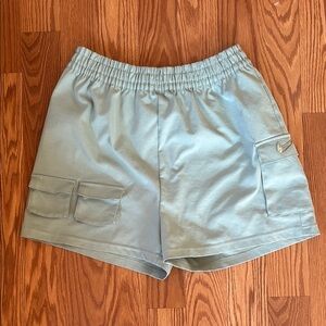 Nike Sportswear Women's Mint Green Swoosh Cargo Shorts Sz Medium Outdoor Sporty